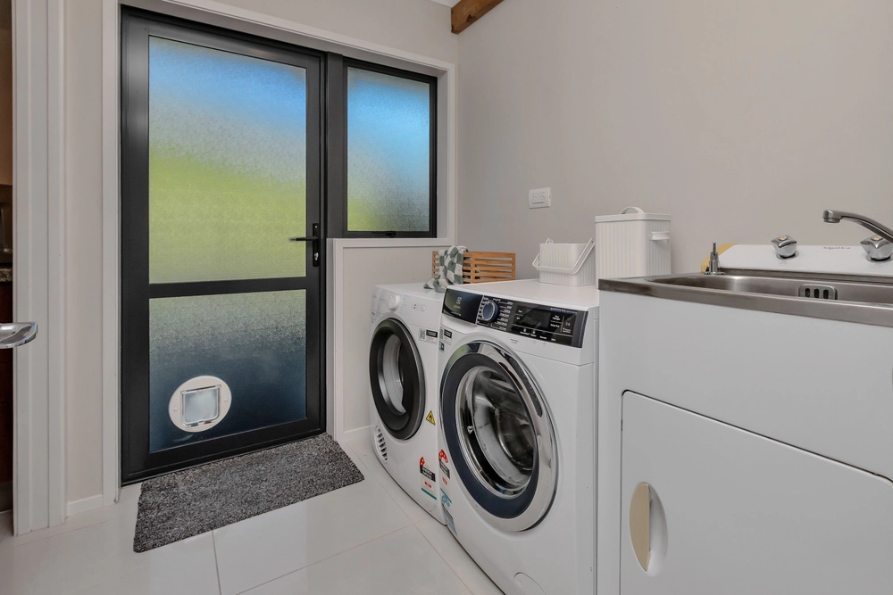 Photos of 43 Roydon Drive