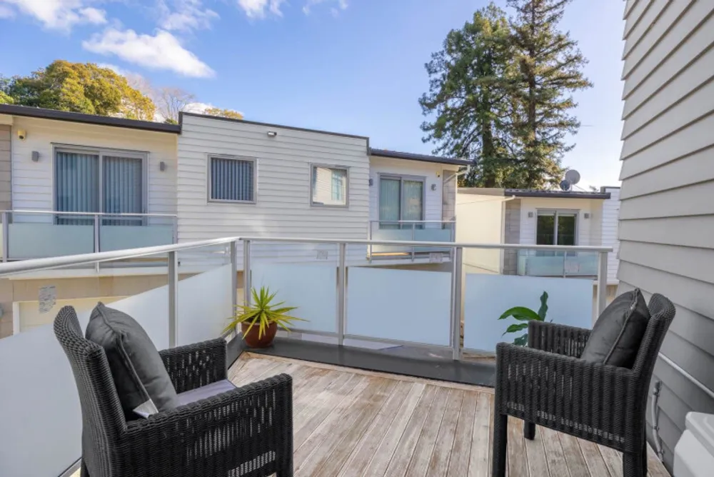 Photos of 73 Gibraltar Crescent