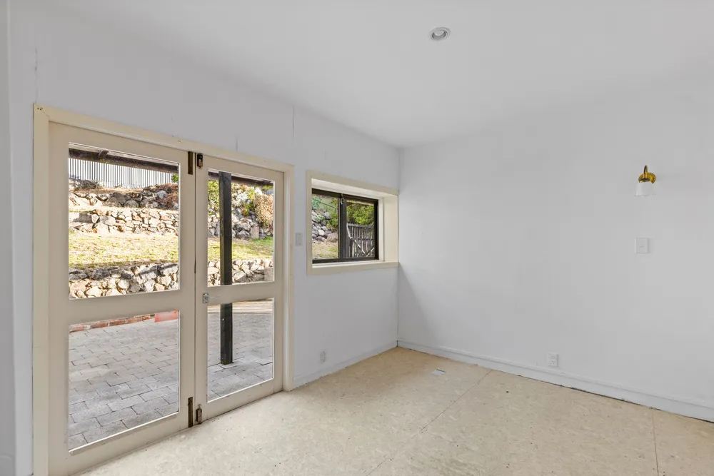 Photos of 33 Tuawera Terrace