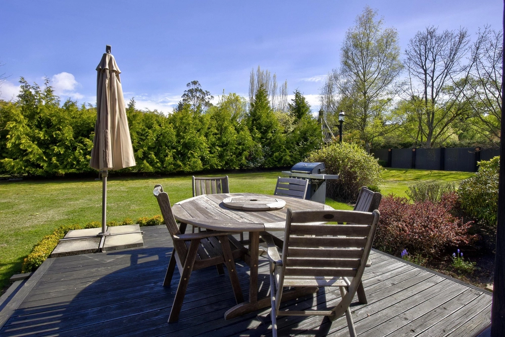 Photos of 353A Littles Road