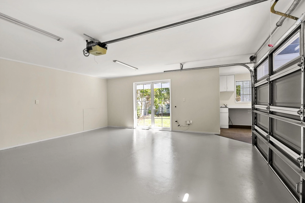 Photos of 43B Stanley Point Road