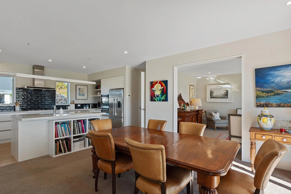 Photos of 695 McLaughlins Road
