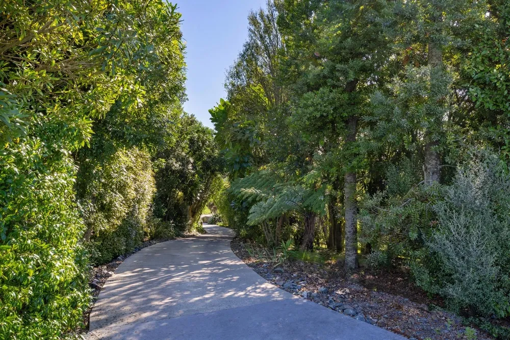 Photos of Unit 3, 957 Taotaoroa Road