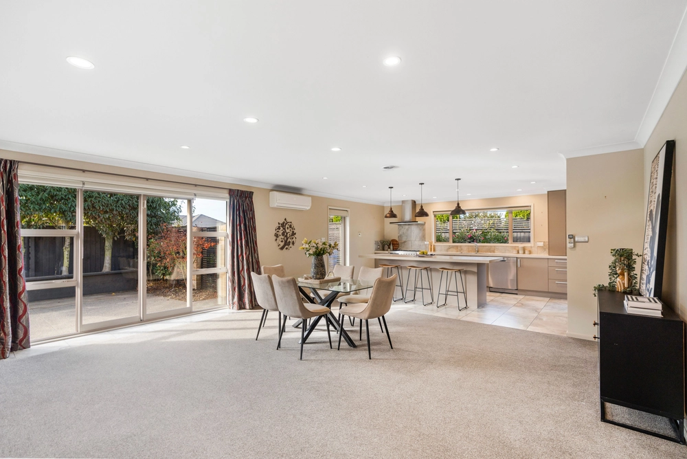 Photos of 16 Bernice Crescent