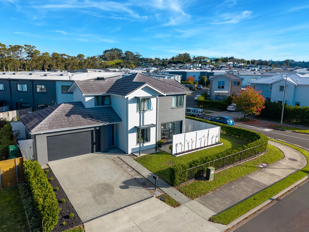 Photos of 9 Vincent McGrath Crescent