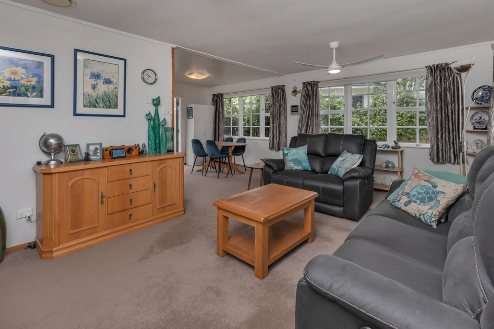 Photos of 31 Clotworthy Crescent