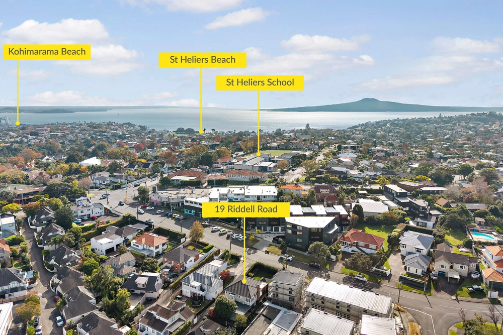 Photos of 19 Riddell Road