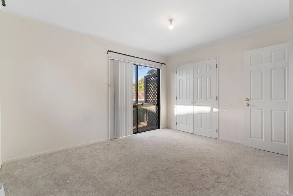 Photos of 34 Saint Annes Crescent