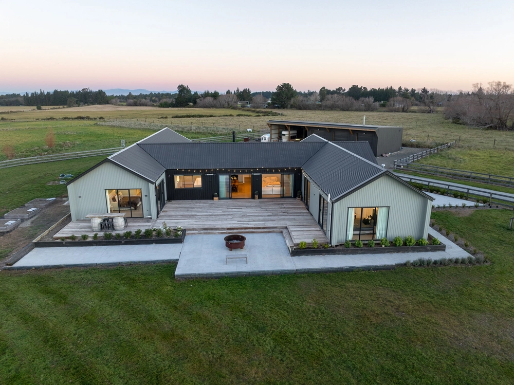 Photos of 128 Wallers Road