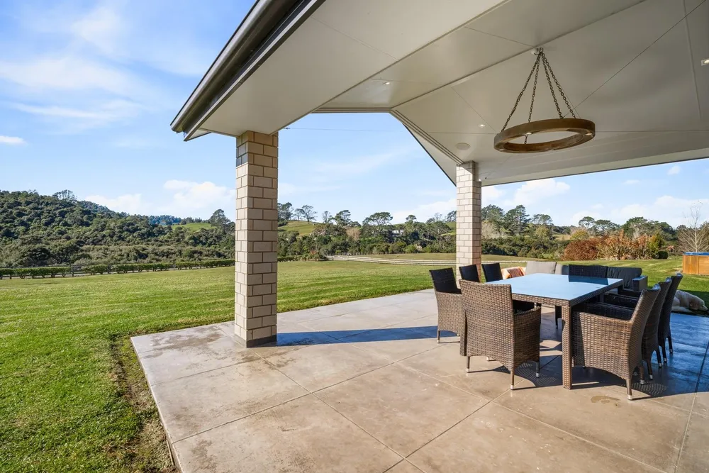 Photos of 246 Blackbridge Road