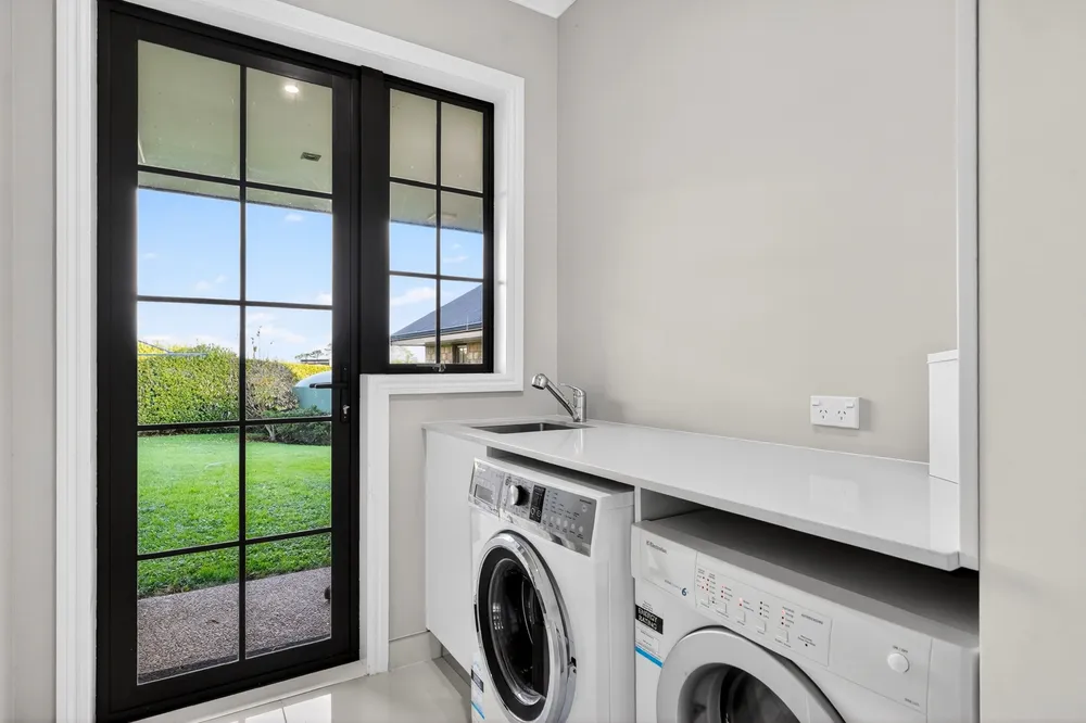 Photos of 136 Mcrobbie Road