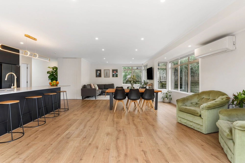 Photos of 4 Lyndhurst Street
