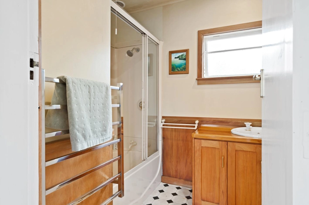 Photos of 2 Konini Street