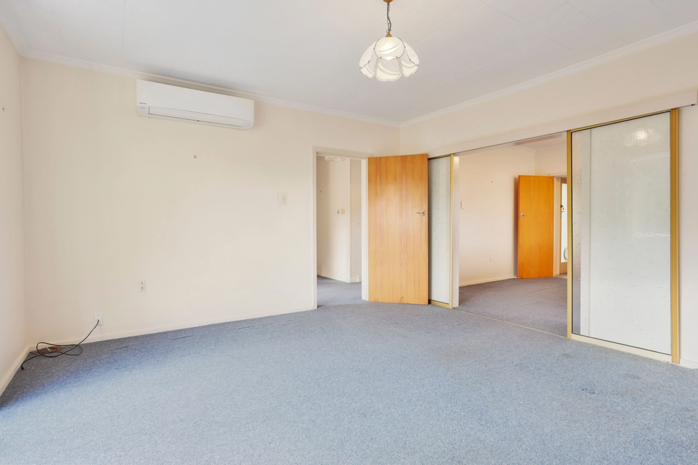 Photos of 32 Burlington Street