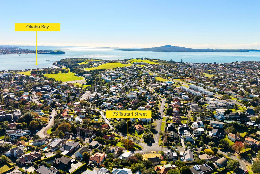 Photos of 93 Tautari Street