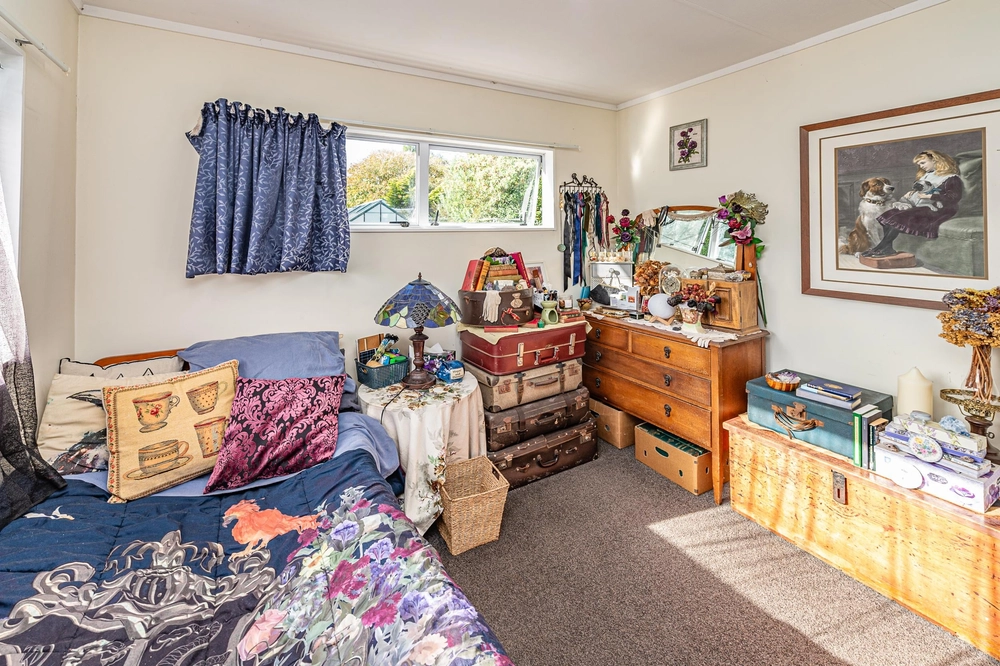 Photos of 4 and 4A Kells Avenue