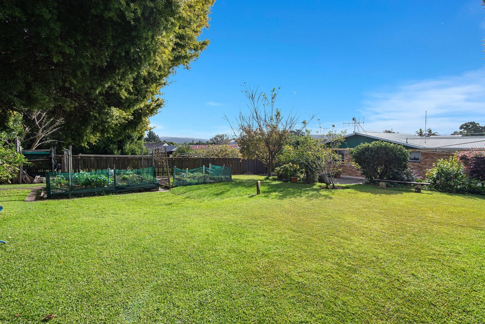 Photos of 16 Sorrento Street