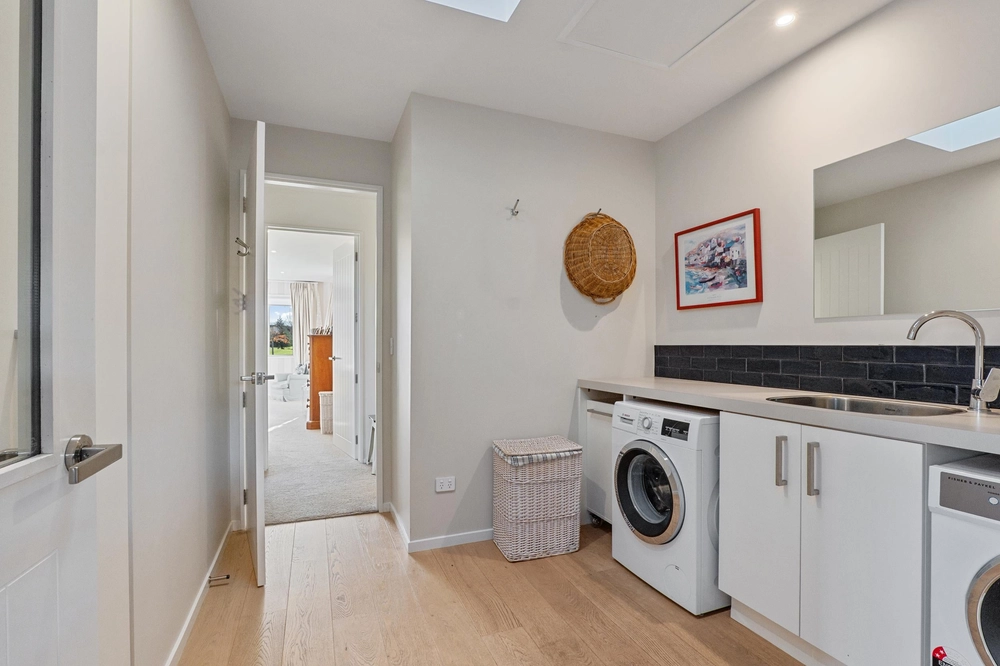 Photos of 695 McLaughlins Road