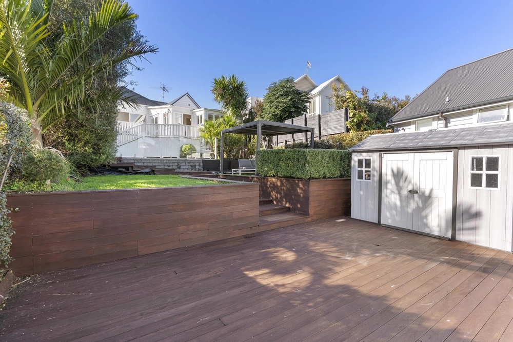 Photos of 103 Brighton Road
