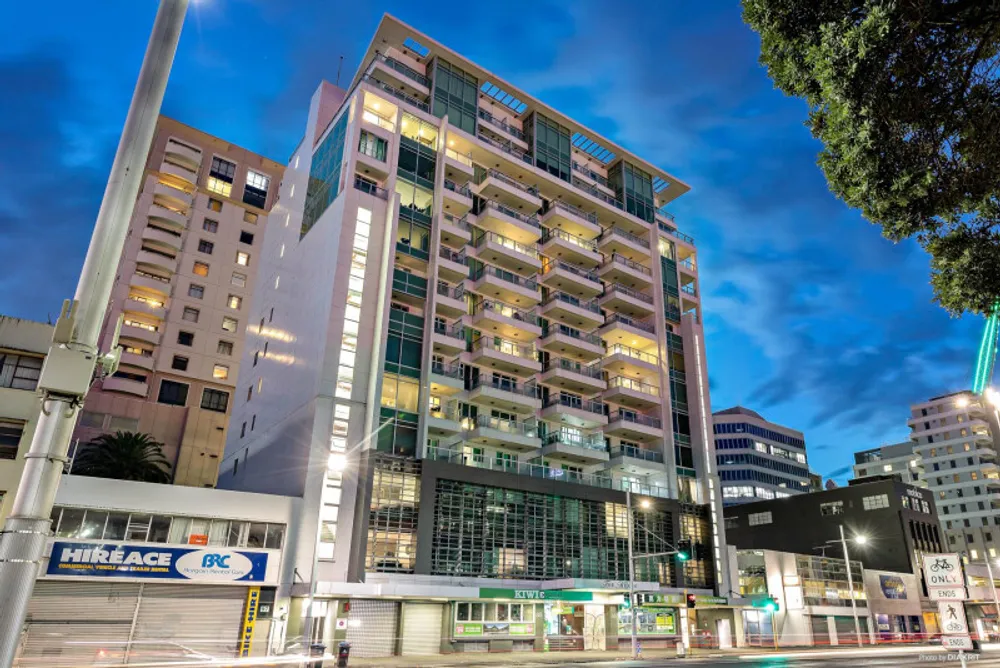 Photos of 210/85 Beach Road