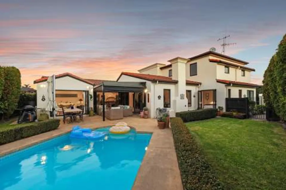 Photos of 1 Waimarama Close