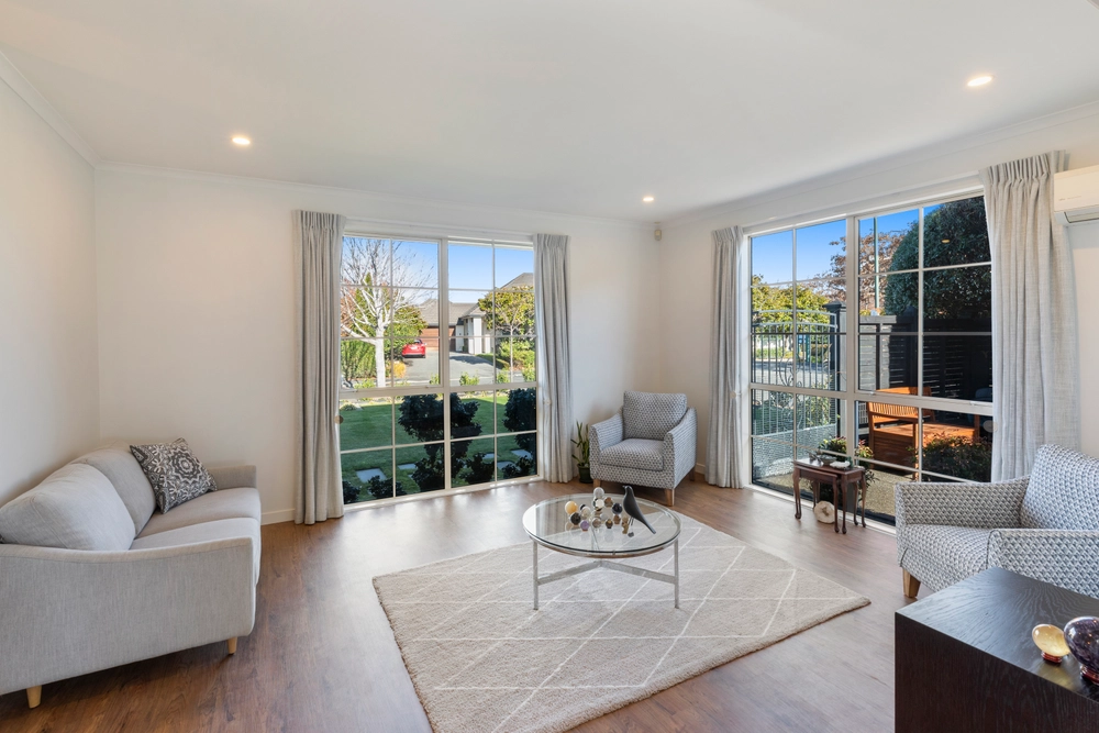 Photos of 2 Applefield Court