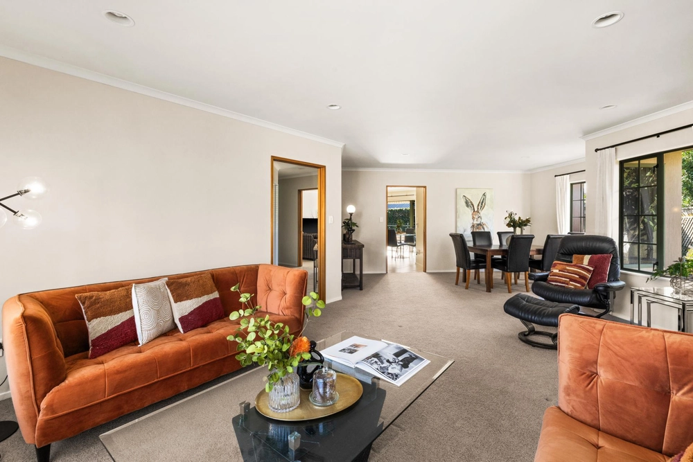 Photos of 19 Kingsgate Avenue