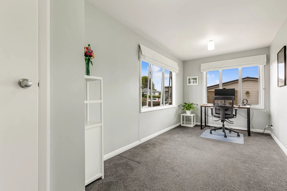 Photos of 103a wharf road te