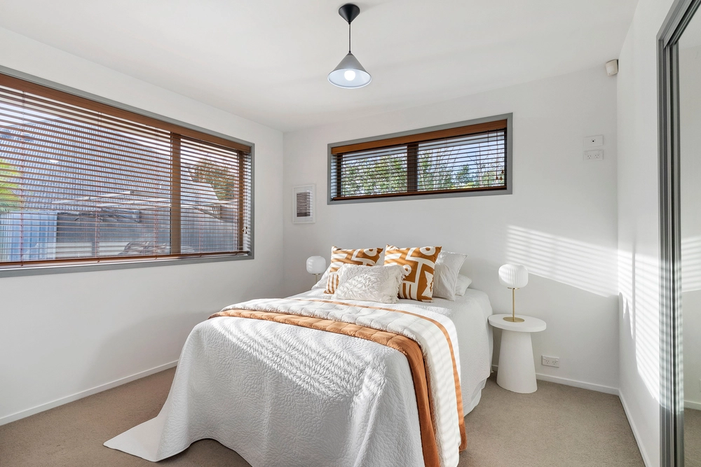 Photos of 18A Holly Street