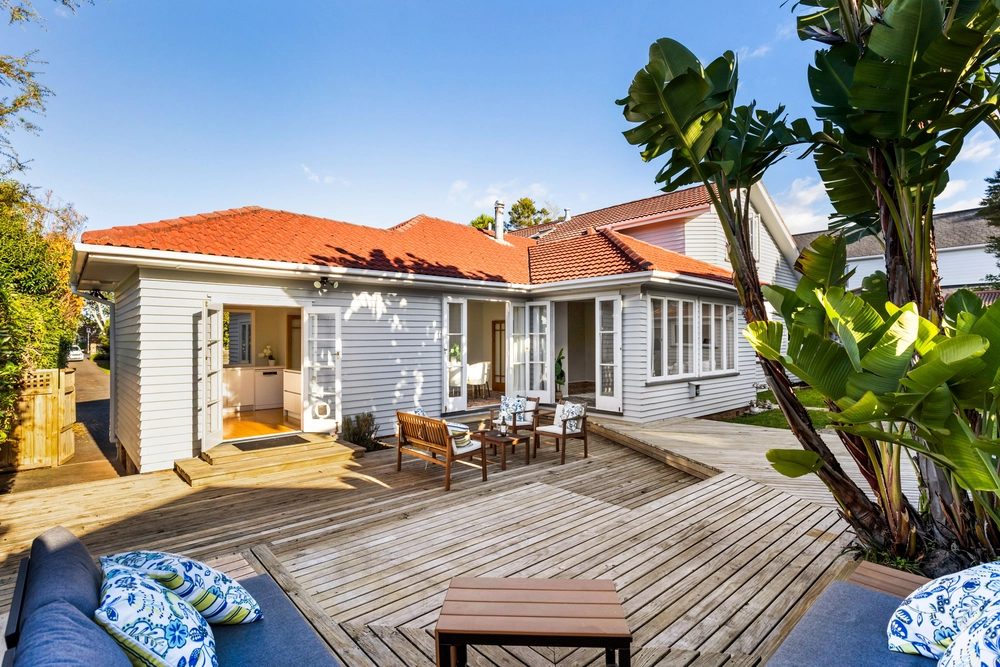 Photos of 19 Atarangi Road