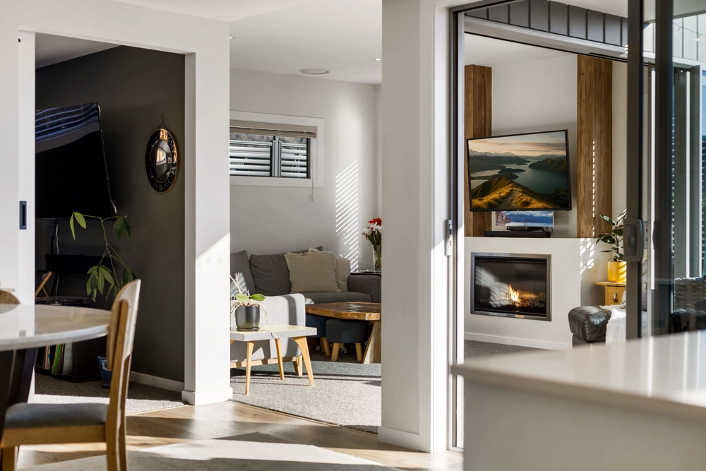 Photos of 15 Landsborough Lane