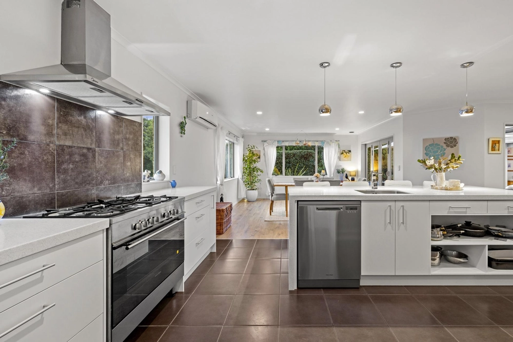 Photos of 46 Glen Ida Way