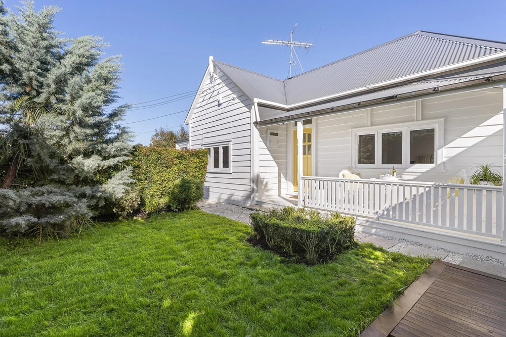 Photos of 103 Brighton Road