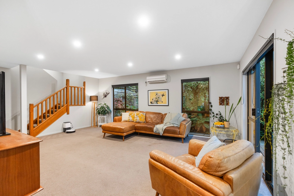 Photos of 122 Tennyson Street