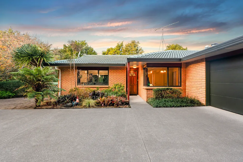 Photos of 10 Notre Dame Way