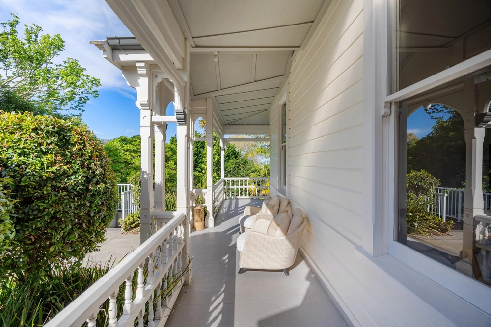 Photos of 6 Thompson Road