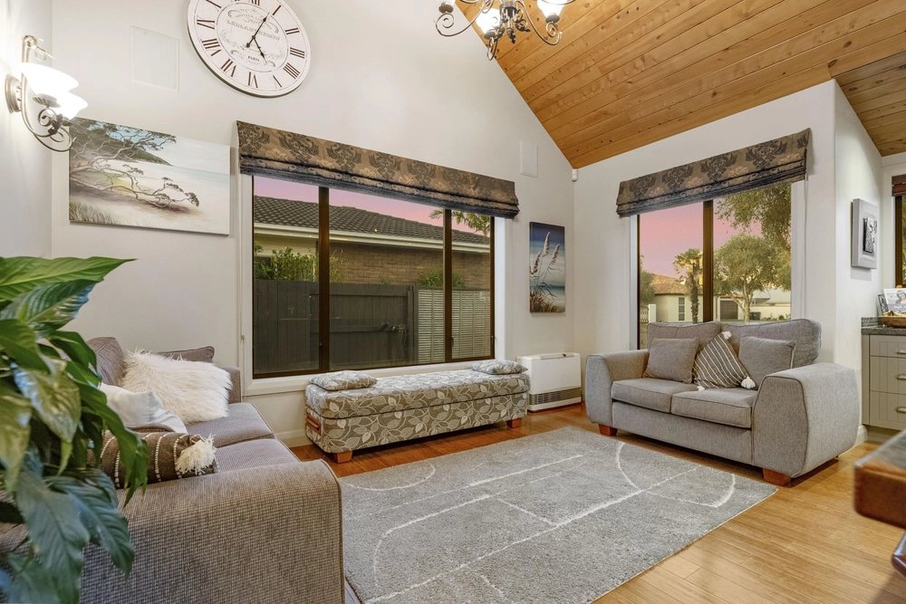 Photos of 38 Sovereign Drive