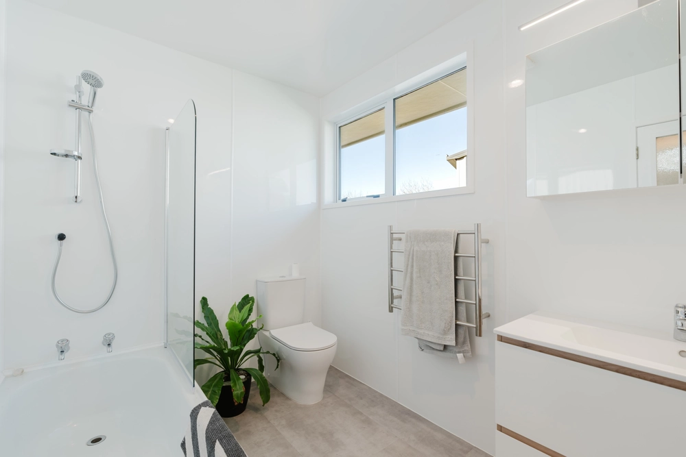 Photos of 1524 Te Pahu Road