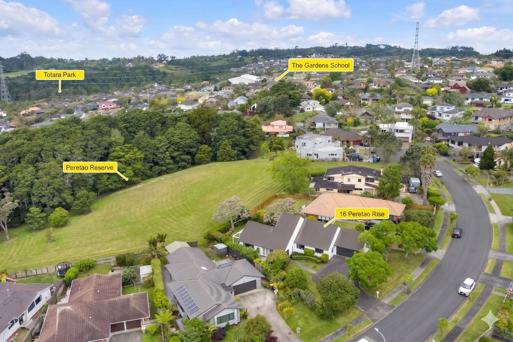 Photos of 16 Peretao Rise