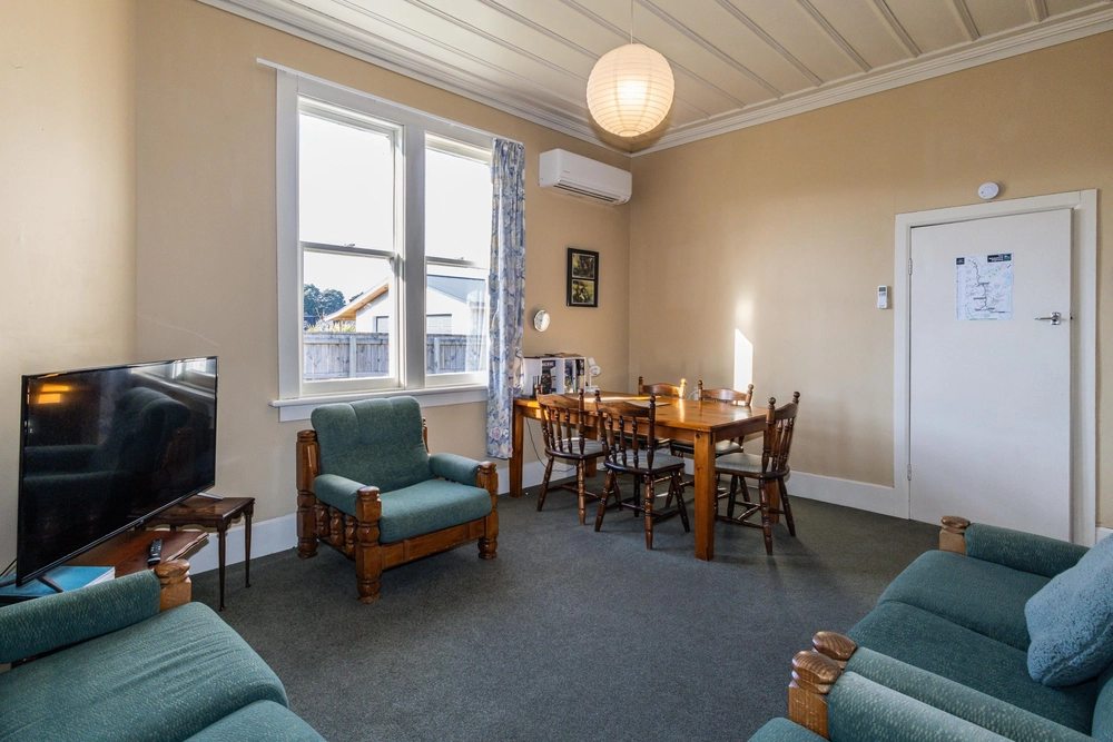 Photos of 9 Tau Street