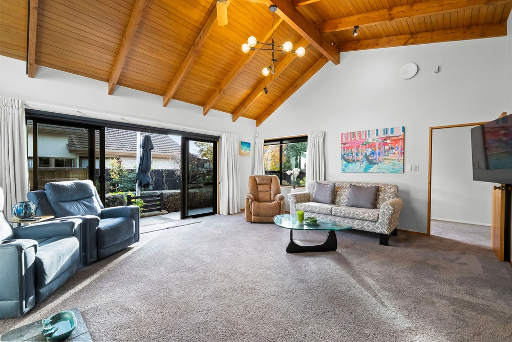 Photos of 212 Maidstone Road