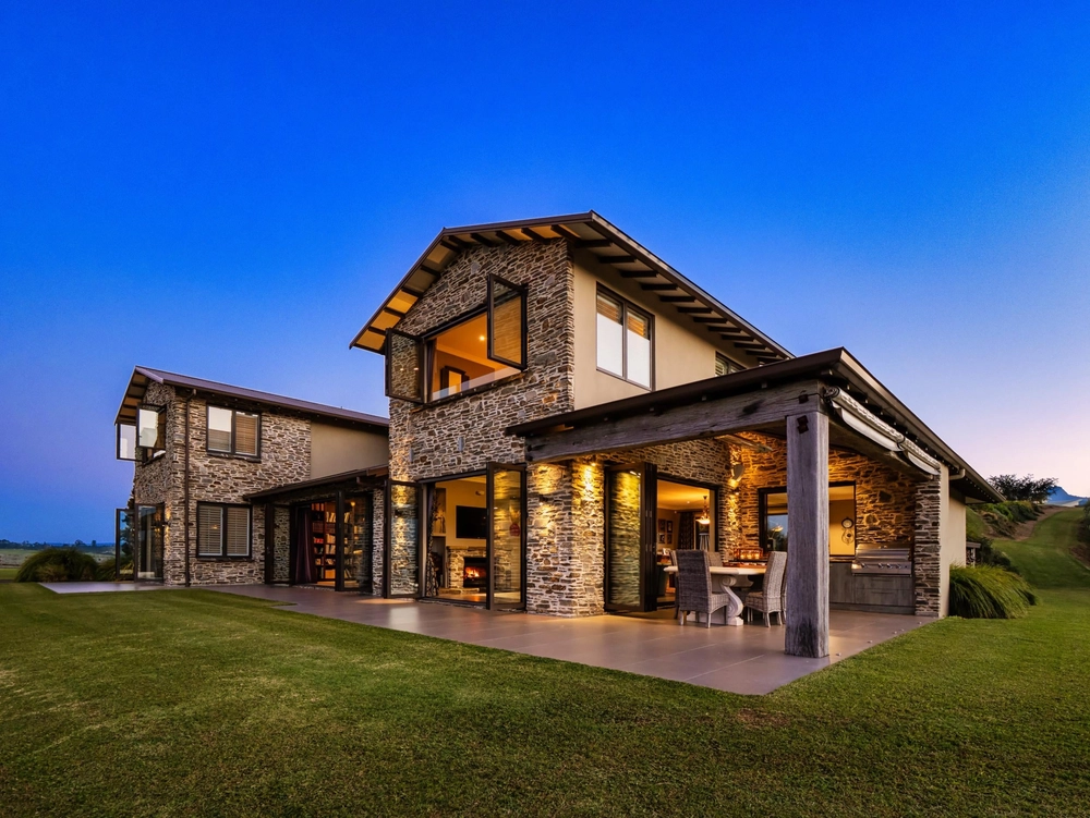 Photos of 265A Hot Springs Road