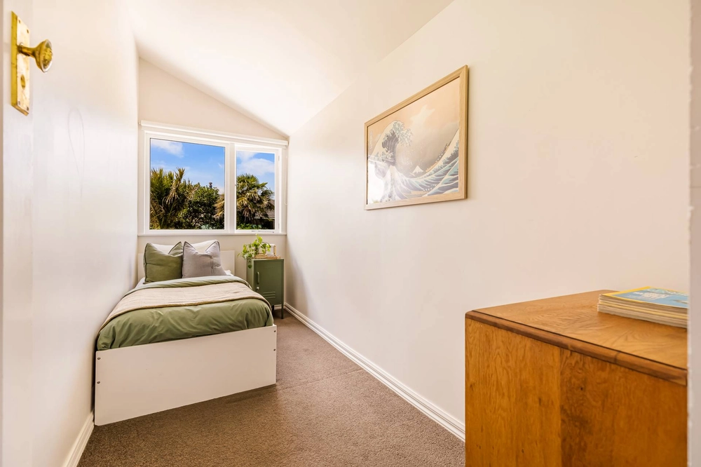 Photos of 1/5 kotuku street te