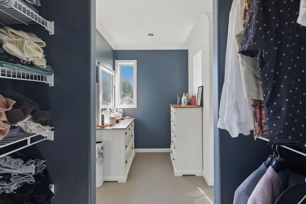 Photos of 19 WAIOROI PLACE