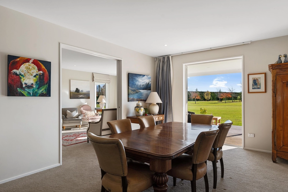 Photos of 695 McLaughlins Road