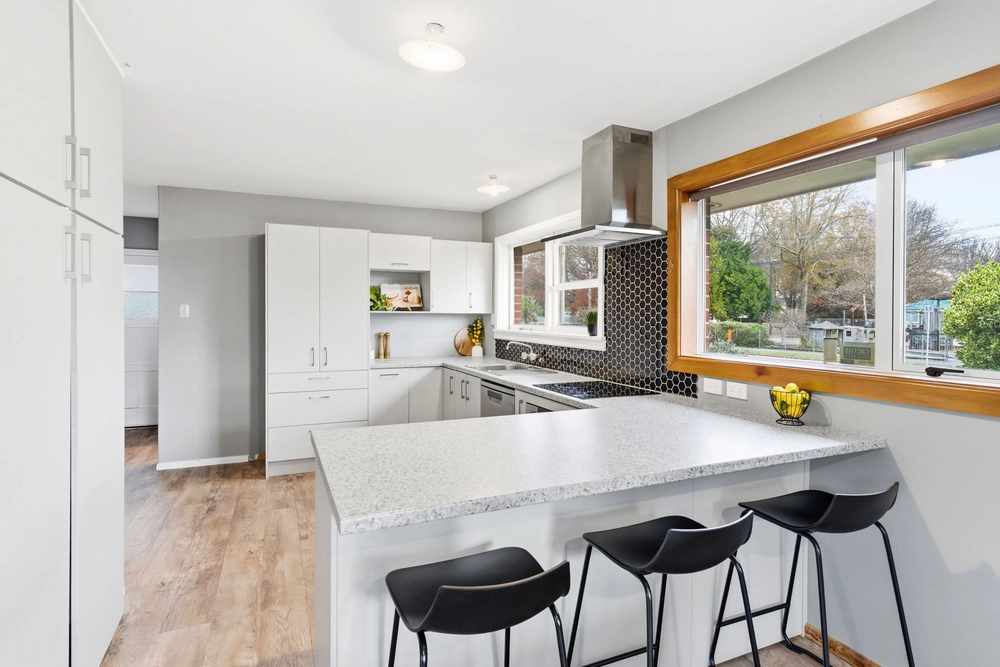 Photos of 50 Staveley Street