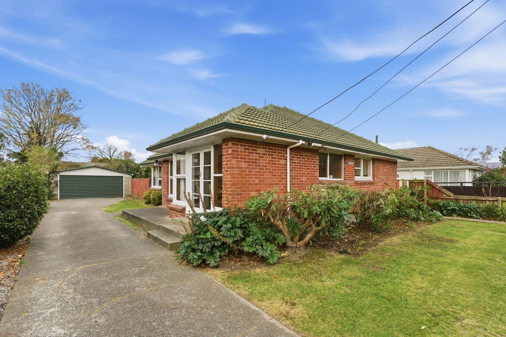 Photos of 50 Staveley Street