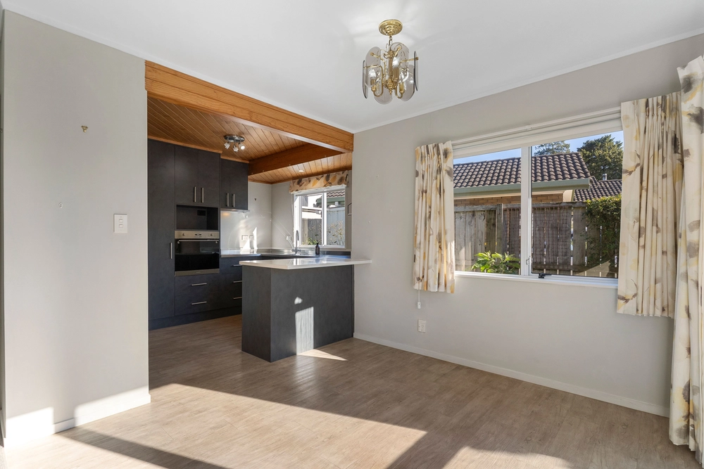 Photos of 16/15 Don Street