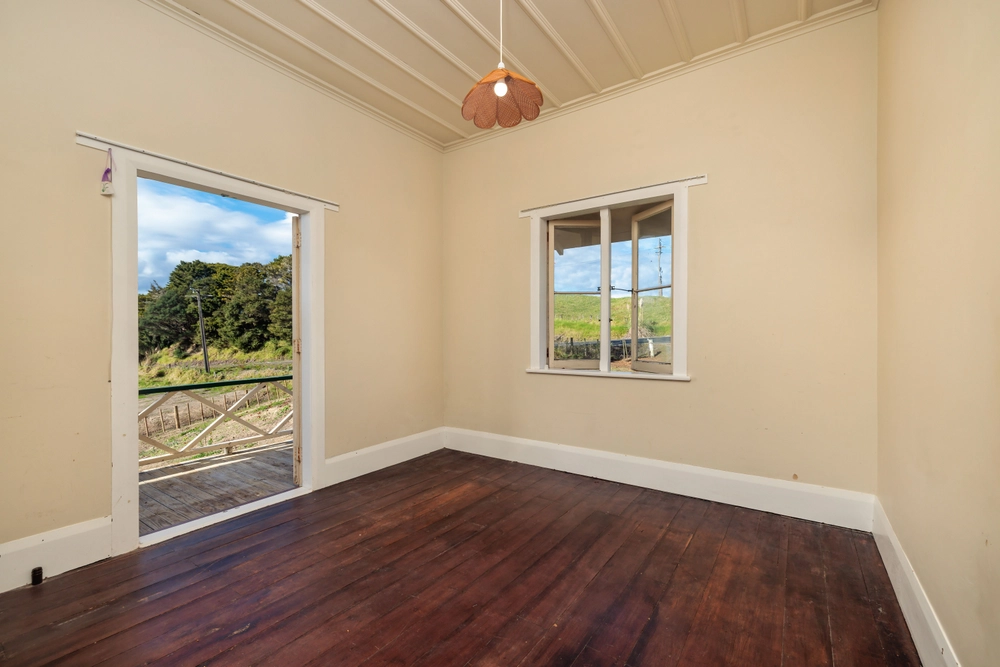 Photos of 544 West Coast Road