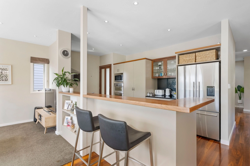 Photos of 8 Rawhitiroa Road